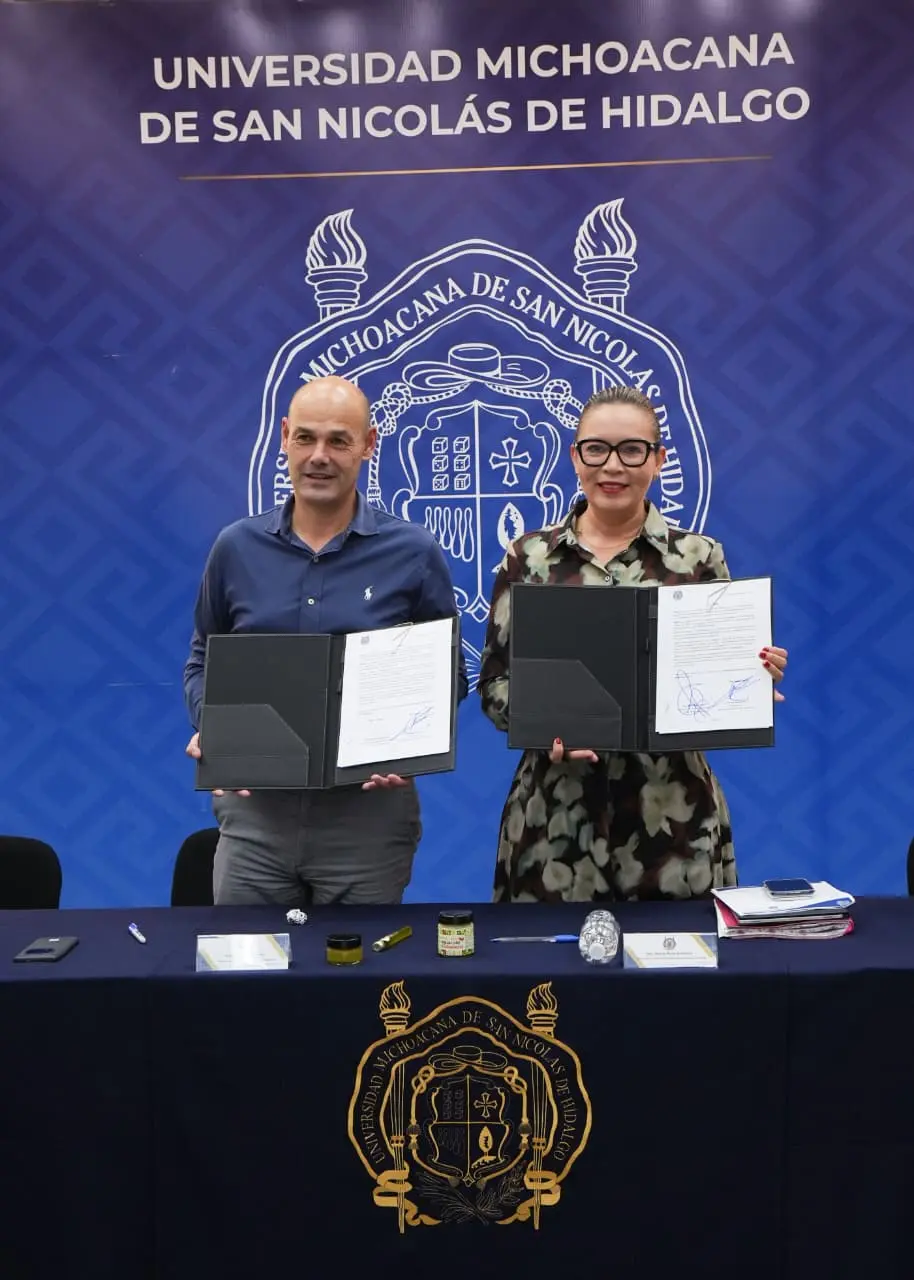 UMSNH impulsa una política de vinculación, cooperación y proyección global; Yarabí Ávila signa carta intención con AOMA