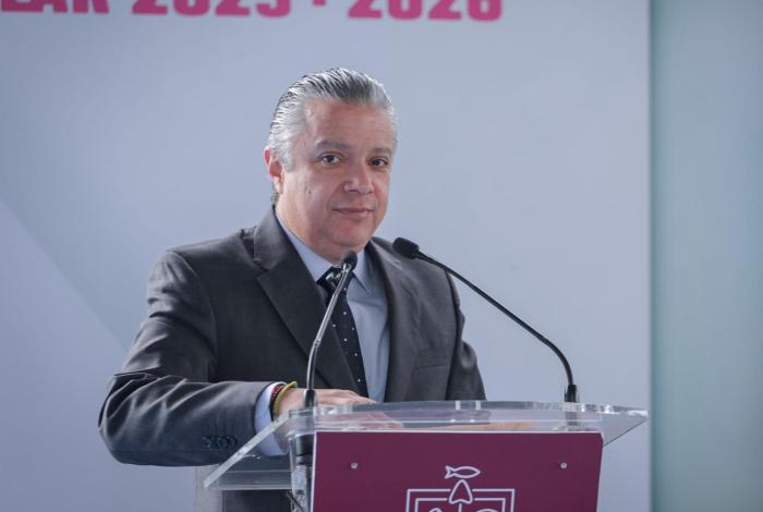 UMSNH recibirá íntegro su presupuesto 2025; Gobierno de Michoacán compensará el ajuste federal: Navarro García