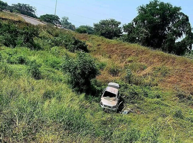 Un fallecido por volcadura en Lázaro Cárdenas