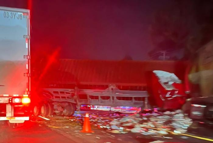 Un fallecido y 4 lesionados el saldo tras choque múltiple por alcance en la México-Guadalajara