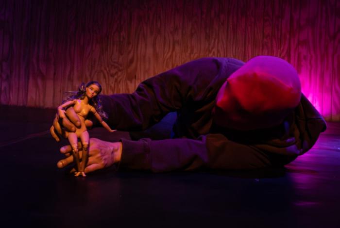 Un juego monstruoso llega a Morelia: una obra de danza que reescribe la infancia marica desde el juego y la memoria
