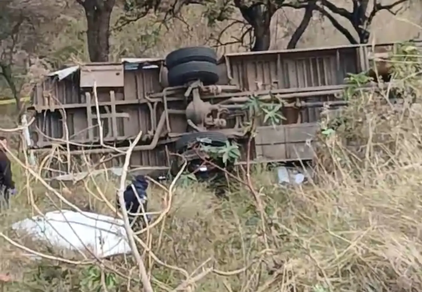 Un muerto y 20 heridos deja accidente de jornaleros en La Piedad
