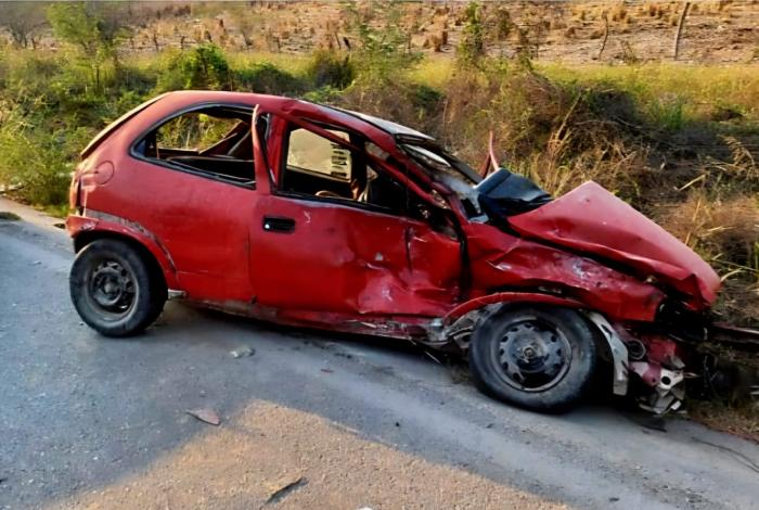 Un muerto y tres heridos, saldo de brutal choque de frente en LC