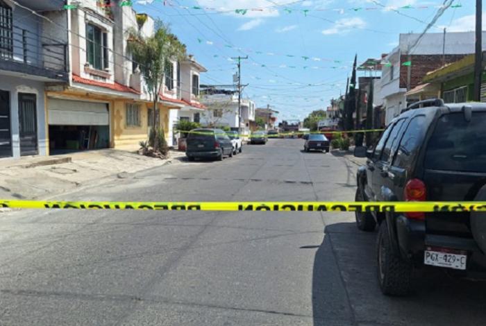 Un muerto y un herido, tras agresión armada en la colonia Palito Verde, de Uruapan