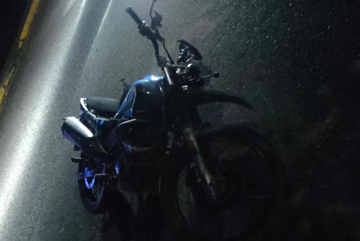 Un muerto y un lesionado deja derrape de motocicleta  en Lázaro Cárdenas