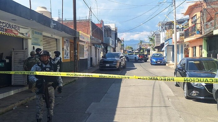 Uruapan: Reportan ataque armado contra camioneta; habría al menos un herido