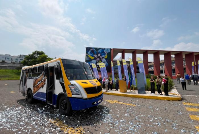 UVAQ estrena transporte escolar; operará con dos rutas estratégicas en Morelia