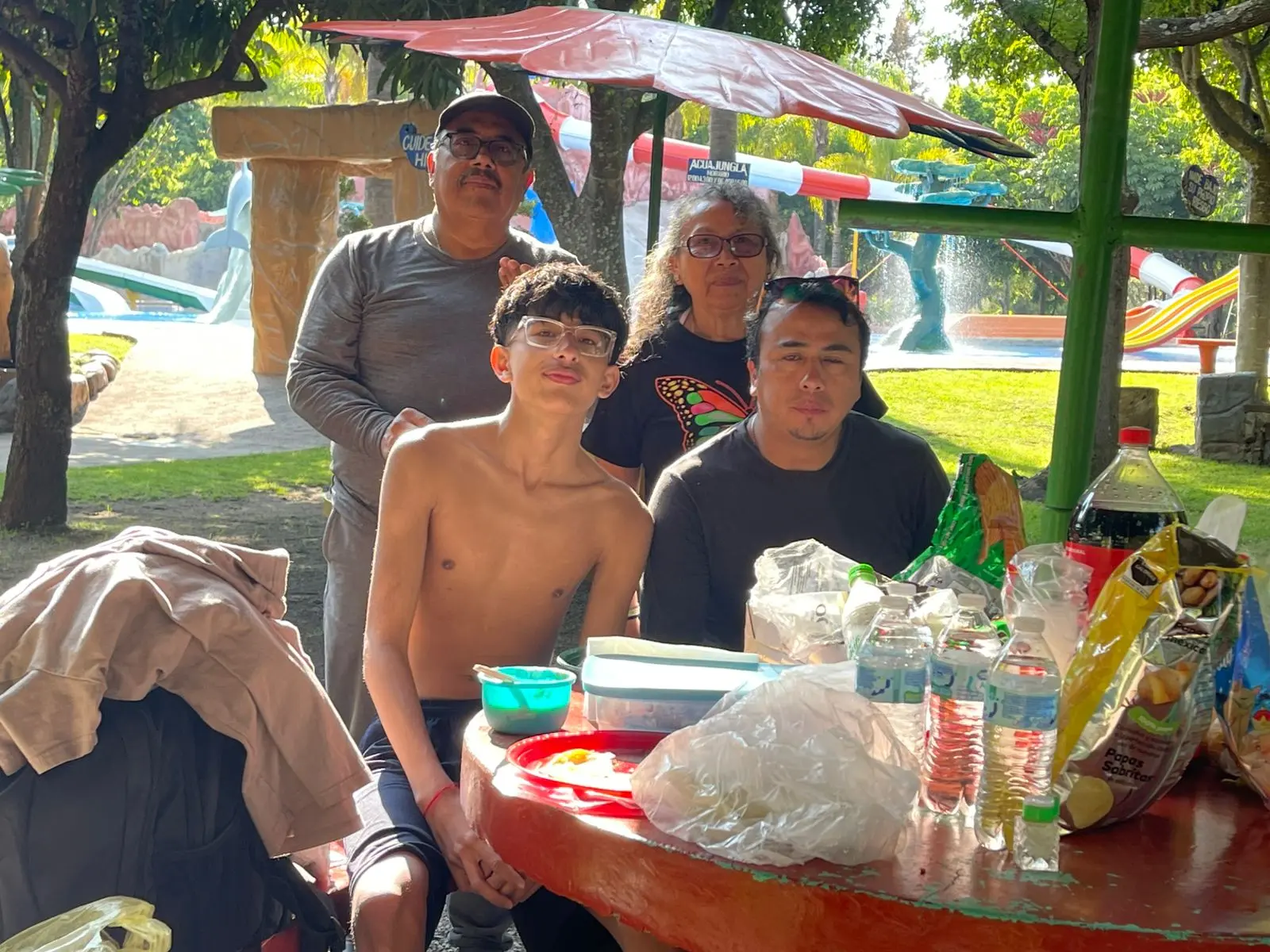 Vacacionista visitan balnearios de Huandacareo