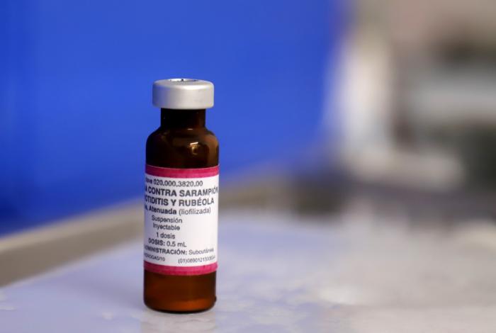 Vacuna contra sarampión disponible en centros de salud de Apatzingán