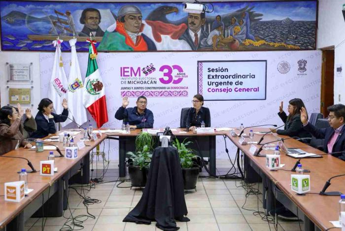 Válida el IEM Consulta para la renovación del Concejo Comunal de Carapan 2026-2028
