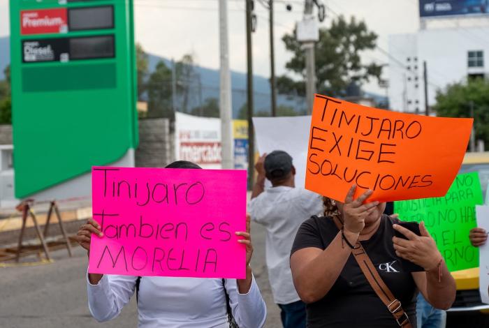 Vecinos de Tiníjaro se manifiestan en demanda de acciones contra inundaciones