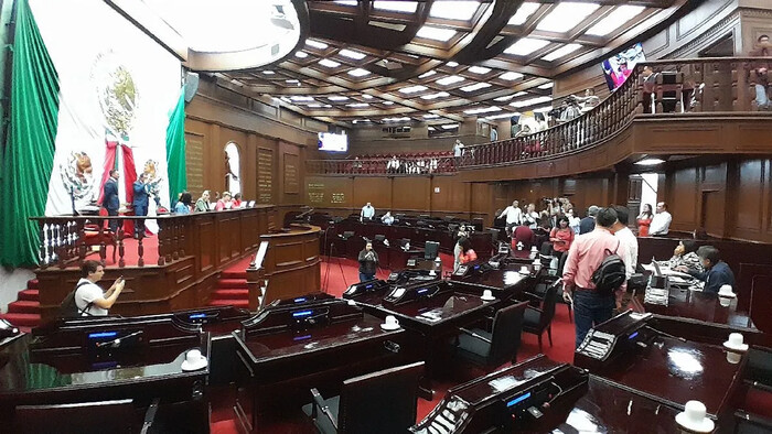 Vía cita en Conciliación y Arbitraje, despidos de trabajadores del Congreso