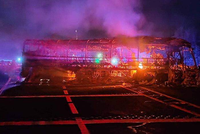 #Video | 7 detenidos y 7 vehículos asegurados, tras bloqueo y quema de camión, en Zinapécuaro