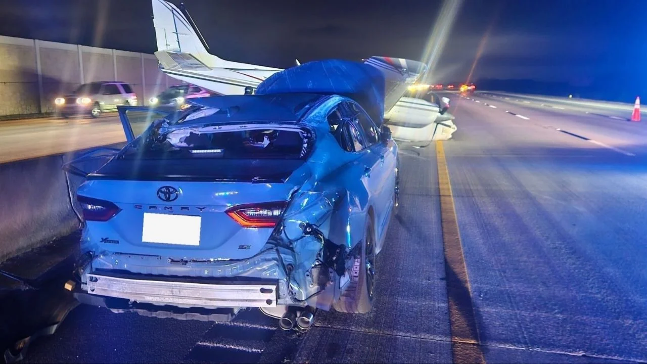 #Video: Avioneta cae sobre carro en Florida