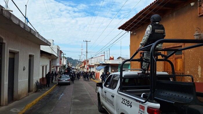 #Video | Delincuentes matan Policía Municipal y roban armas de sus compañeros en Tingambato