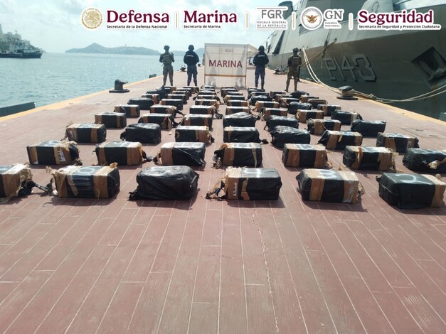 #Video | En una operación marítima se aseguraron al rededor de 1.3 toneladas de presunta cocaína en aguas de guerrero