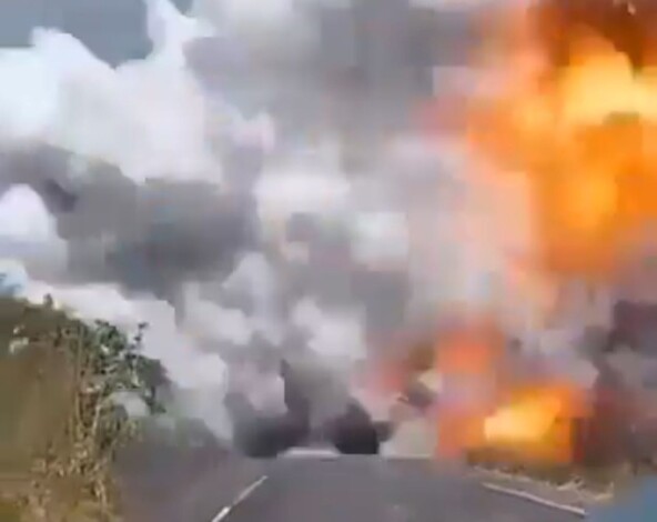 #Video | Explosión de pipa de gas en carretera de Brasil deja al menos 3 heridos