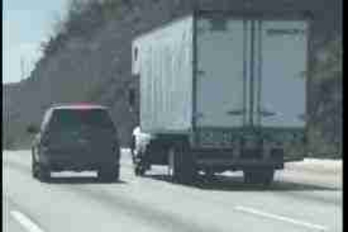 #VIDEO: Graban intento de asalto en la Autopista 57, en Querétaro