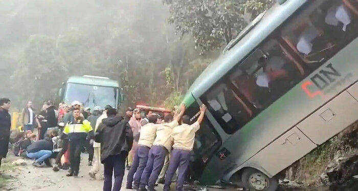 Video Grave accidente de un autobús en Machu Picchu, Perú, deja turistas mexicanos heridos