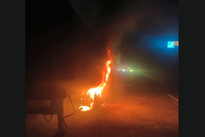#Video | Guardias Nacionales sofocan incendio de góndola en la autopista Siglo XXI