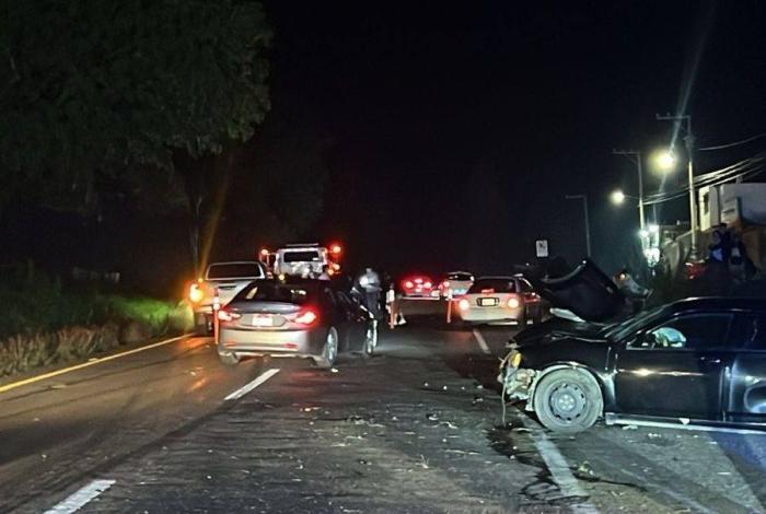 #Video | Se registra choque vehicular múltiple en la Pátzcuaro-Morelia; adulta mayor queda herida