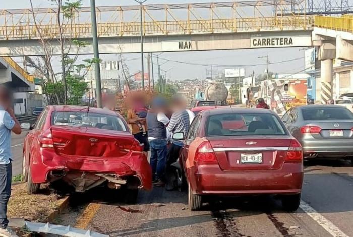 #Video | Se registra choque vehicular múltiple en la Morelos Norte, salida a Salamanca