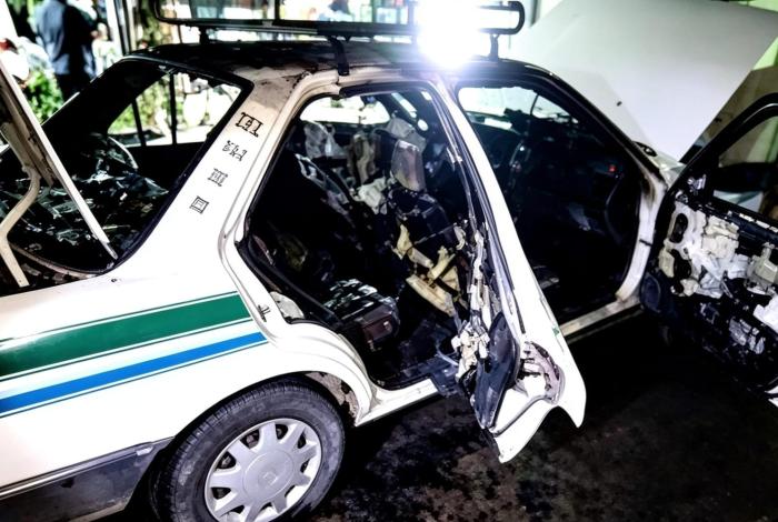 #Video | Suman 3 taxis Maquinas Rojas quemados por delincuentes en Apatzingán, en menos de 24 horas