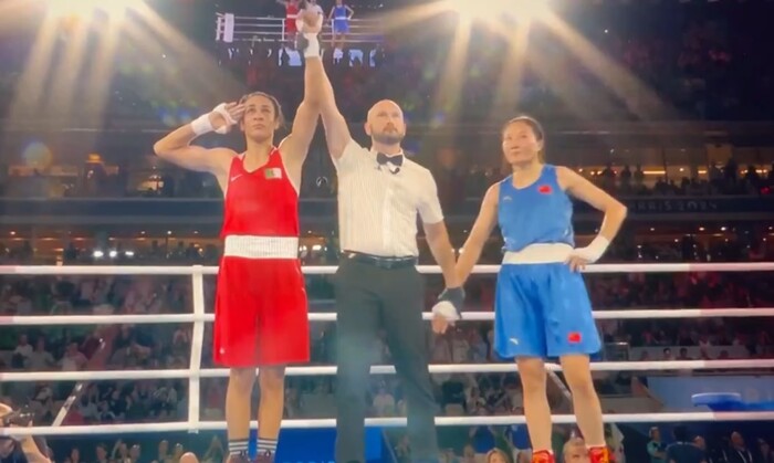 #Video | ¡Superando la polémica! La argelina Imane Khelif se lleva el oro en boxeo femenino