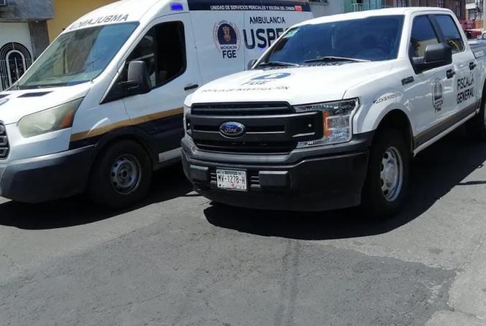 Violento ataque en Apatzingán: Asesinan a conductor de camioneta en plena vía pública