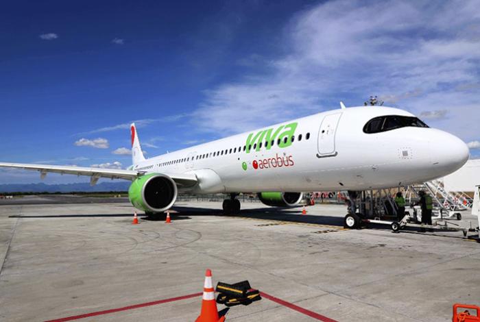 Viva Aerobus reporta posible amenaza de bomba en uno de sus aviones; AICM descarta peligro