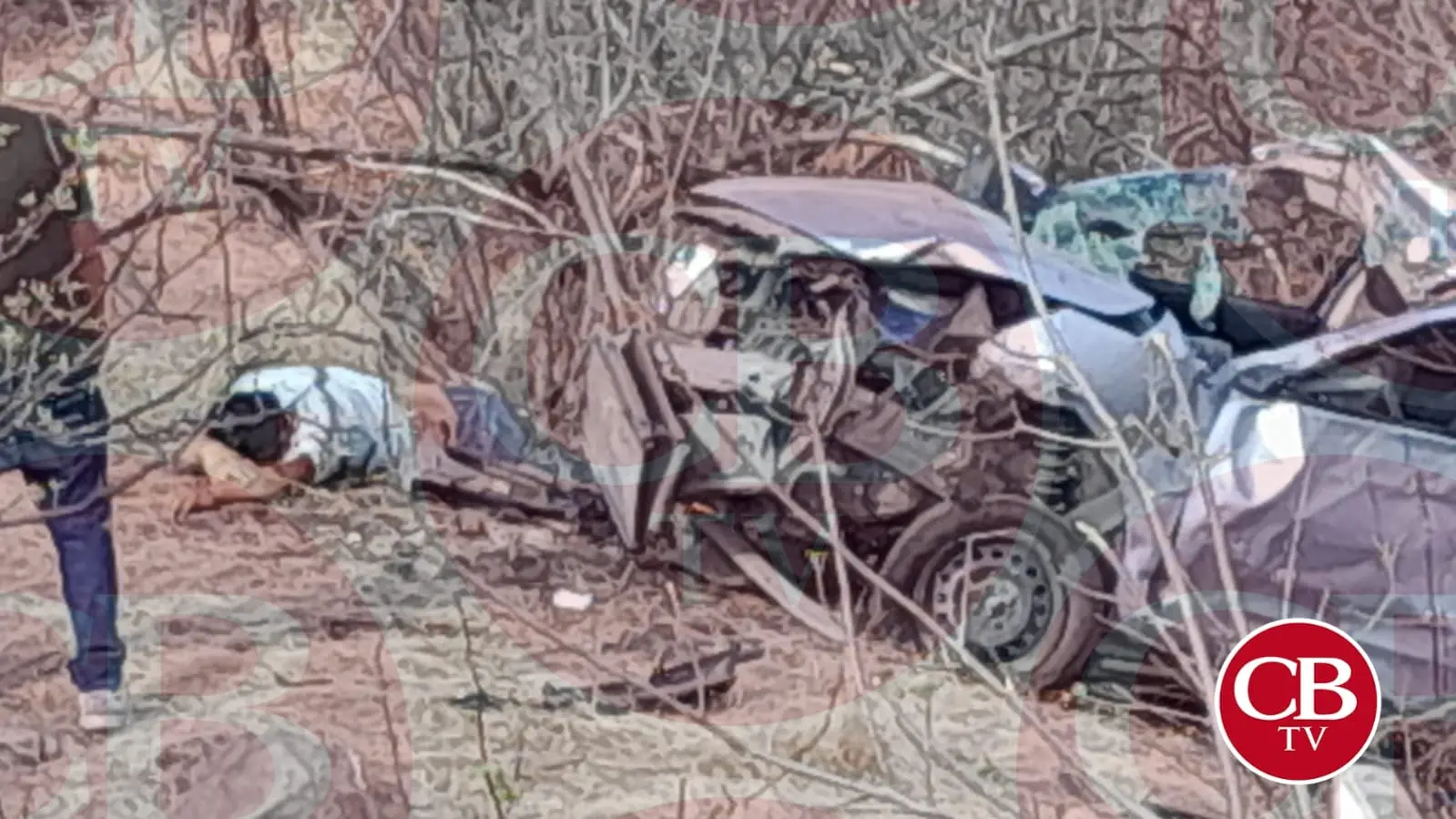 Volcadura deja un muerto y 3 heridos en la Siglo XXI