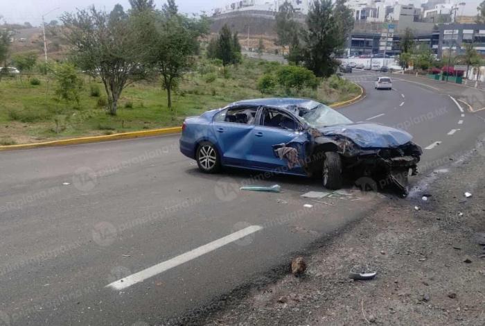 Volcadura en Ciudad Salud y derrape en la Madero Poniente, en Morelia