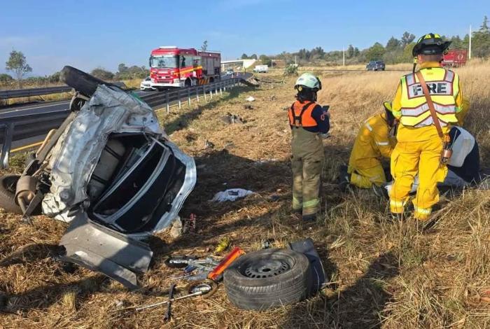 Volcadura en la carretera Morelia-Pátzcuaro deja dos lesionados cerca de Tiripetío