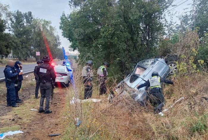 Volcadura en la Morelia-Pátzcuaro deja un lesi0nado