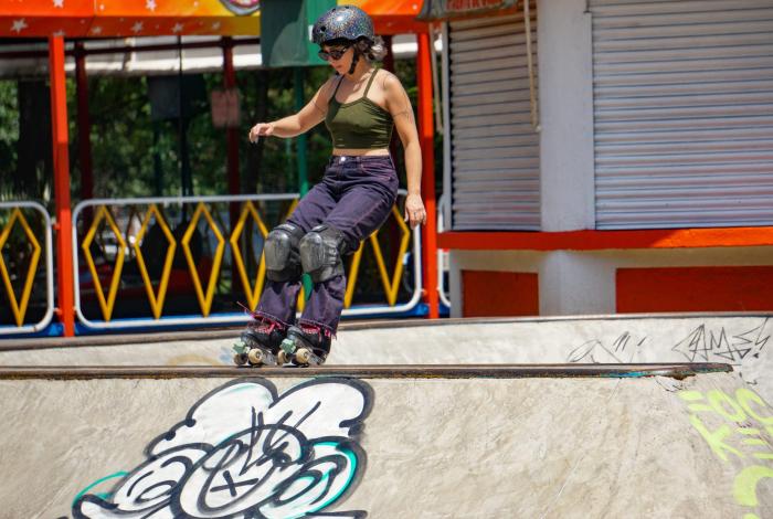 ¡Vuela sobre los pies! Danielle, una experta, te lleva a la aventura