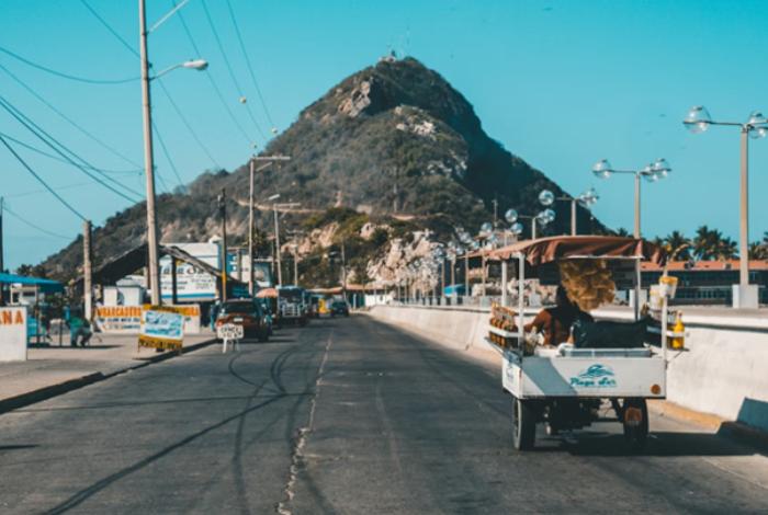 Vuelos a Mazatlán: El verano accesible que las familias mexicanas ya descubrieron