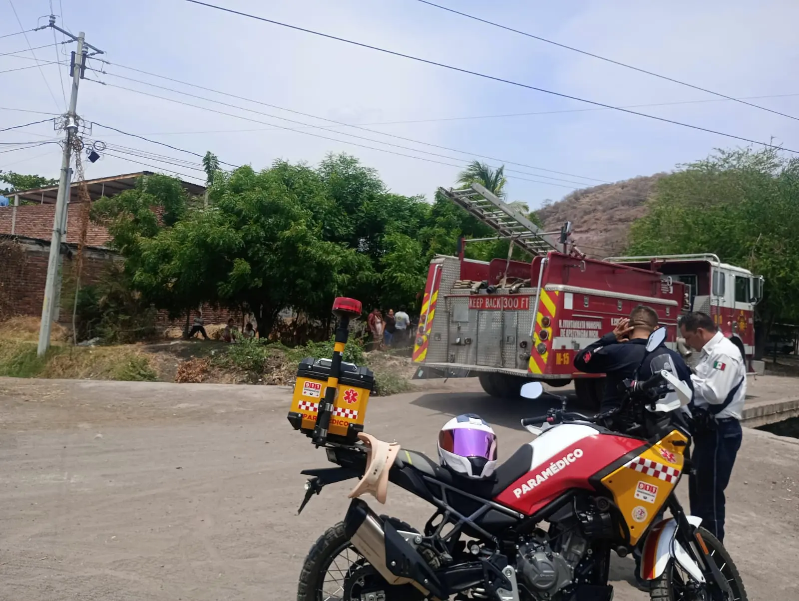 Ya está en funcionamiento: Presidenta Fanny Arreola entrega moto paramédico a Protección Civil y Bomberos