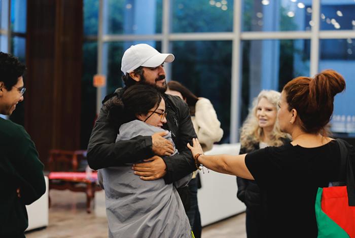 ¡Ya están en casa! Los seis mexicanos de la flotilla detenidos por Israel aterrizan en Ciudad de México