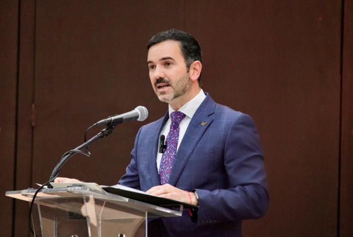 Yankel Benítez da bienvenida al Primer Encuentro Regional de Actualización para Magistrados