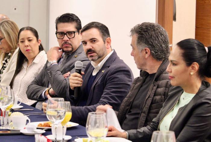 Yankel Benítez refrenda respaldo del Ayuntamiento al sector hotelero