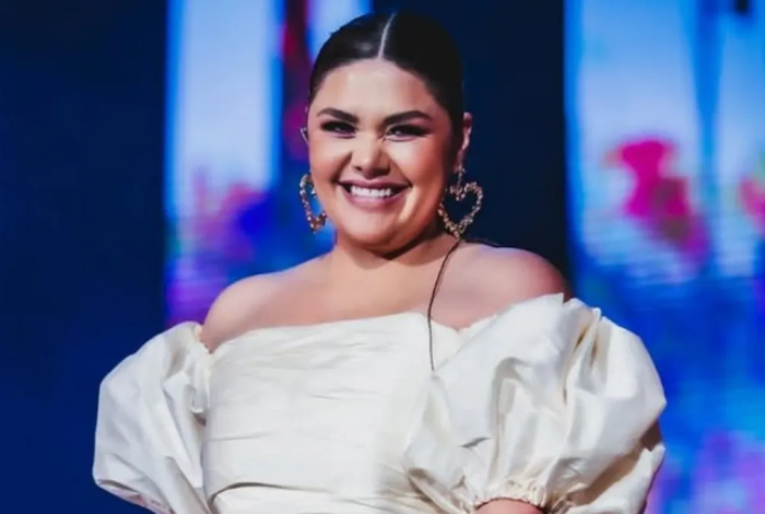 Yuridia logra récord Guinness en YouTube