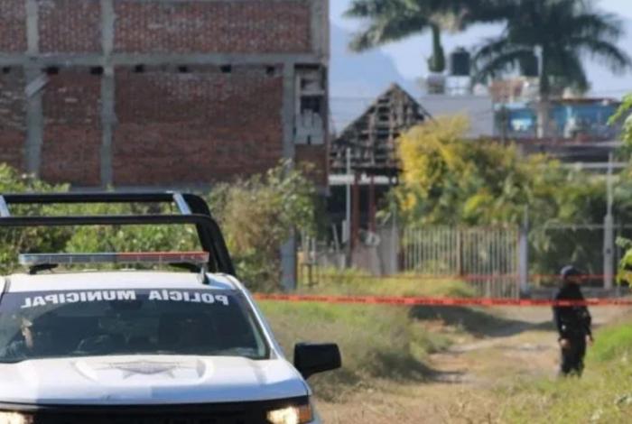 Zamora: Localizan cadáver de mujer en predio de la colonia Ferrocarril