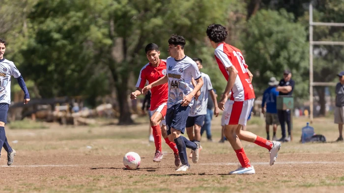 Zorros y Deportivo Volta firmaron aguerrido empate